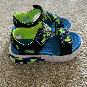NWOT New Skechers Minecraft boys shoes